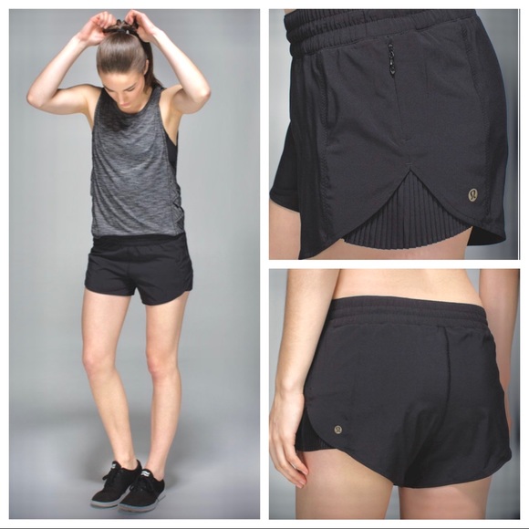 lululemon athletica Pants - ▪️Lululemon▪️Pleat To Street Short
